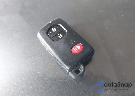 2012 Toyota Prius V Five/Three/Two из США, поврежденный, VIN JTDZN3EU2C3065439